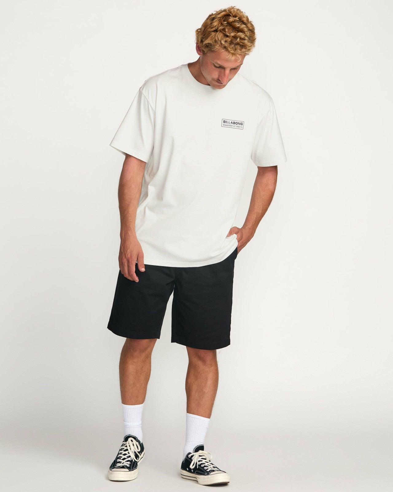 Walled Regular Tee | Off White Billabong