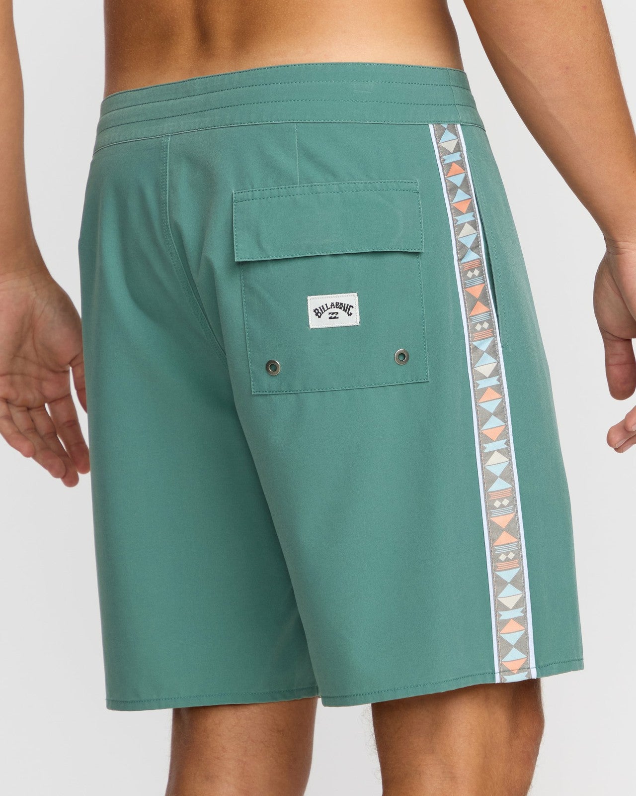 Wategos Lo Tide 19" Boardshorts | Sage Green Billabong