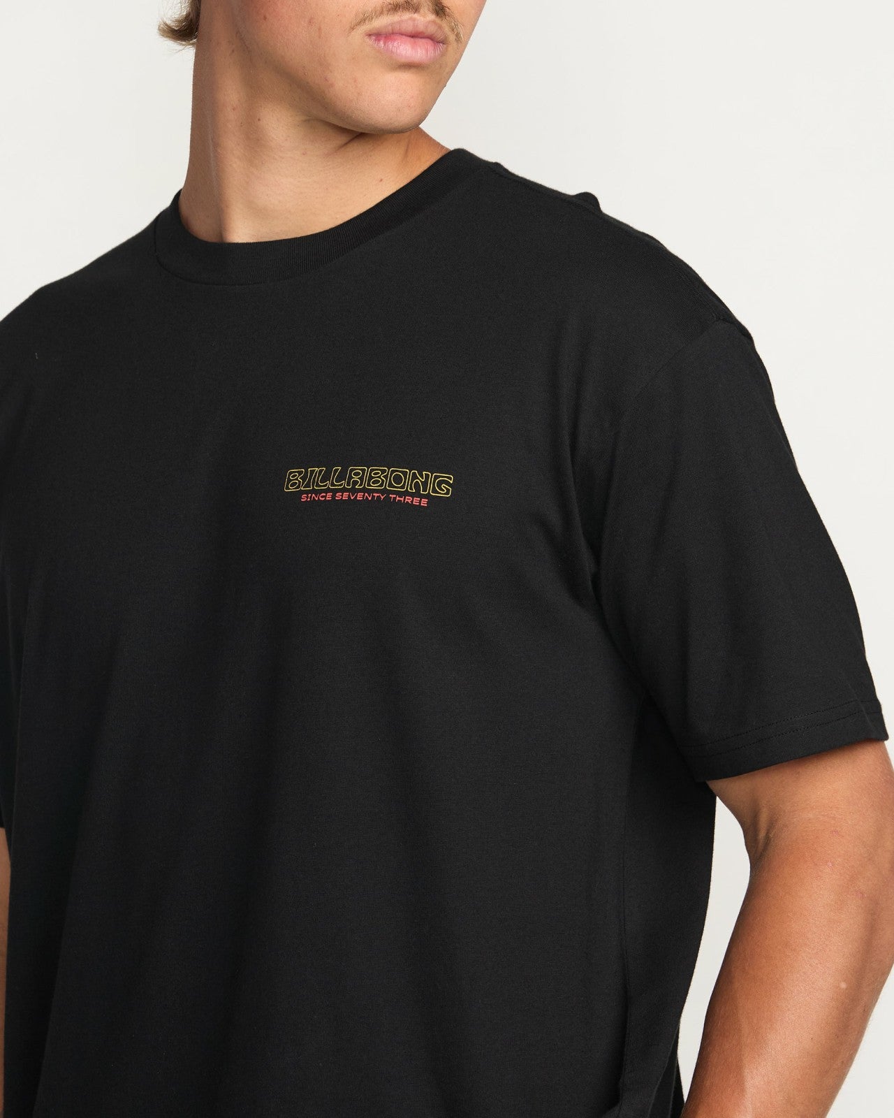 Window Premium Tee | Black Billabong